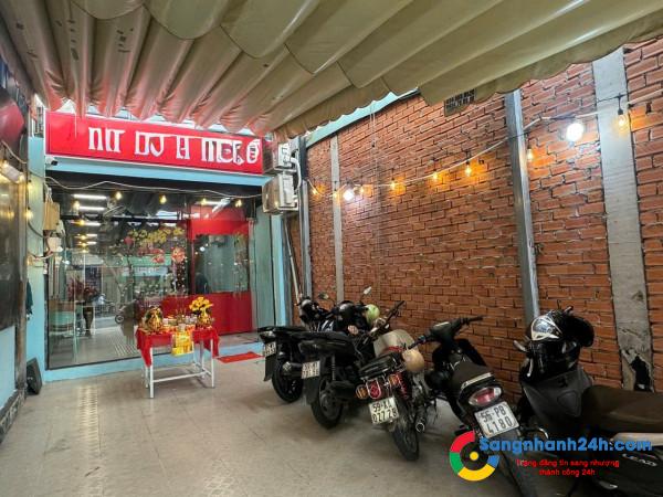 Sang Nhượng Quán Mì Bò Ở Trung Tâm Quận 7