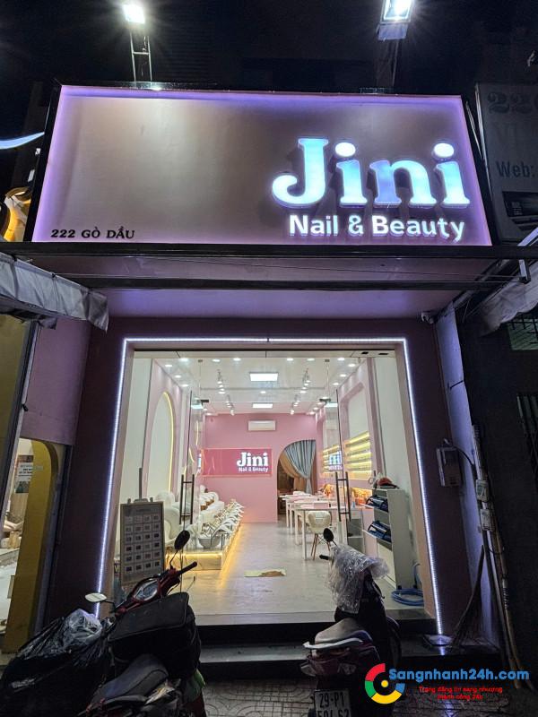Cần Sang Nhượng Tiệm Nail Ở Quận Tân Phú