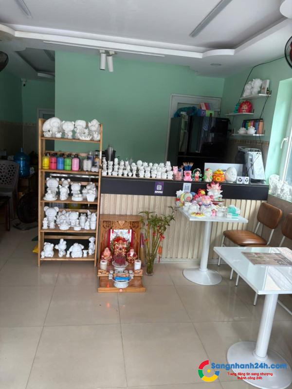 Sang quán cafe