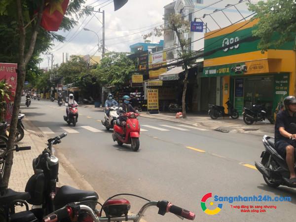 Sang tiệm rửa - sửa xe