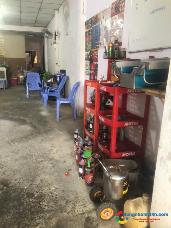 Sang tiệm rửa - sửa xe