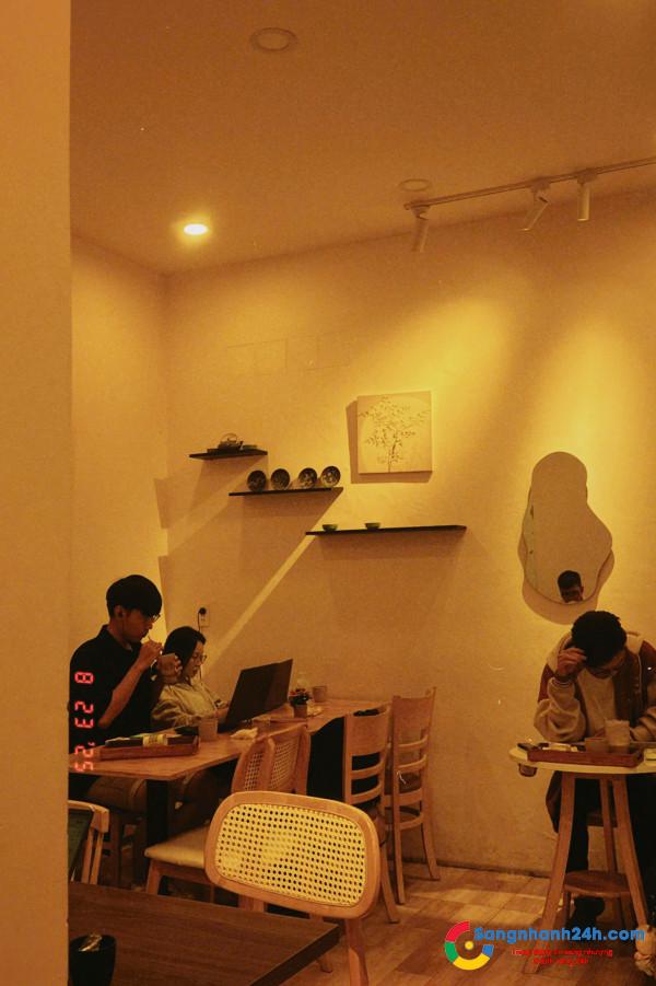Sang quán cafe
