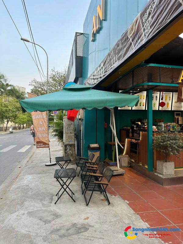 Sang quán cafe