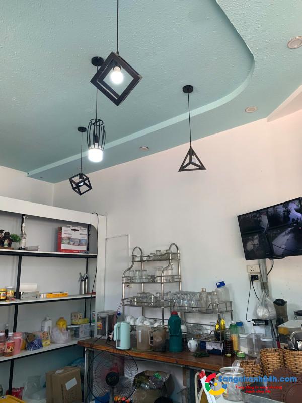 Sang quán cafe