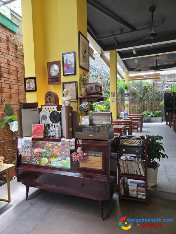 Sang quán cafe