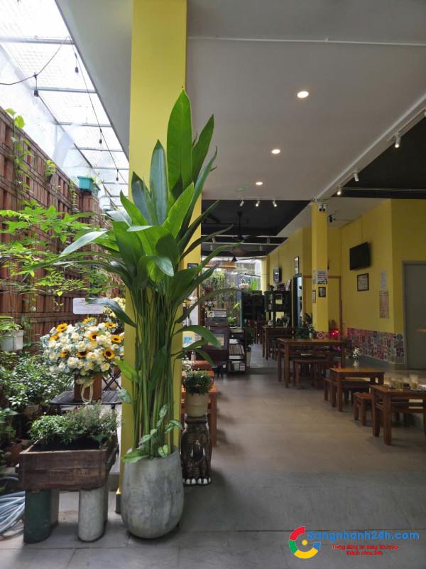 Sang quán cafe