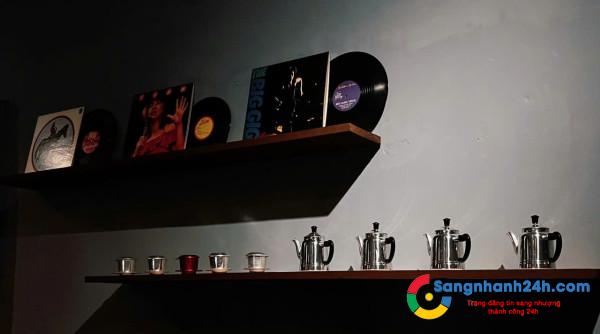 Sang quán cafe
