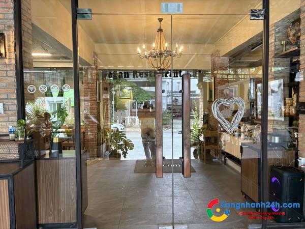 Sang nhà hàng Sang nhà hàng