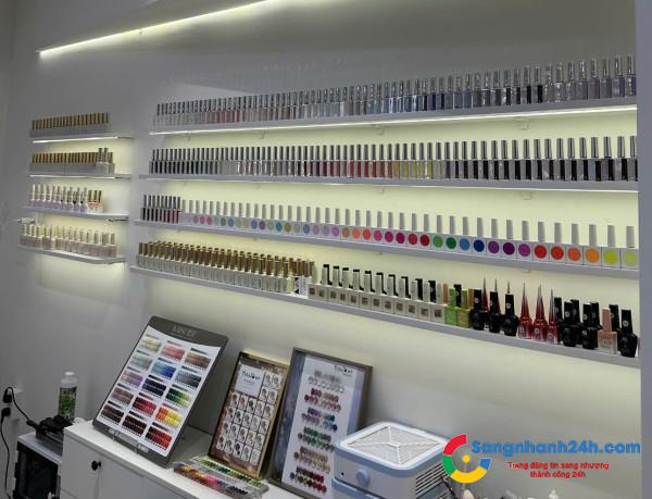 Sang tiệm tóc - nail