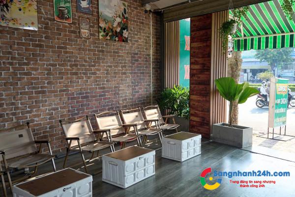 Sang quán cafe