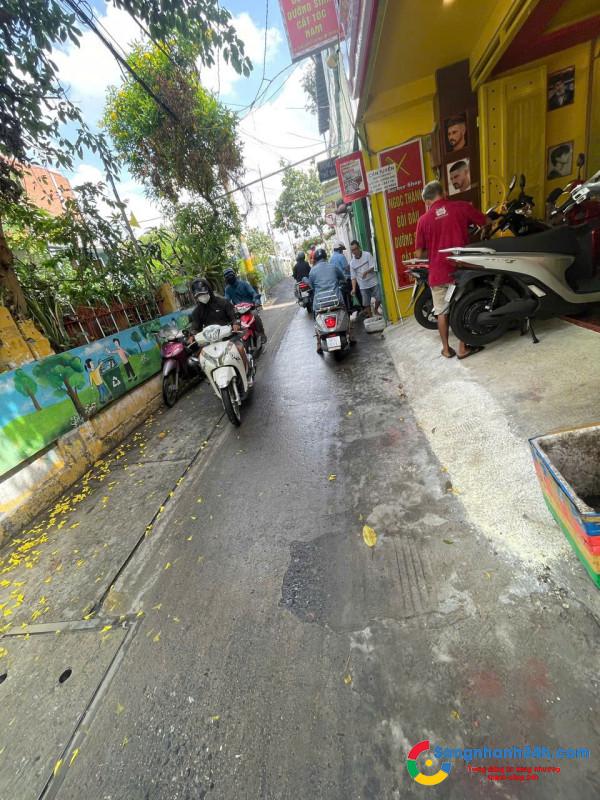 Sang tiệm tóc - nail