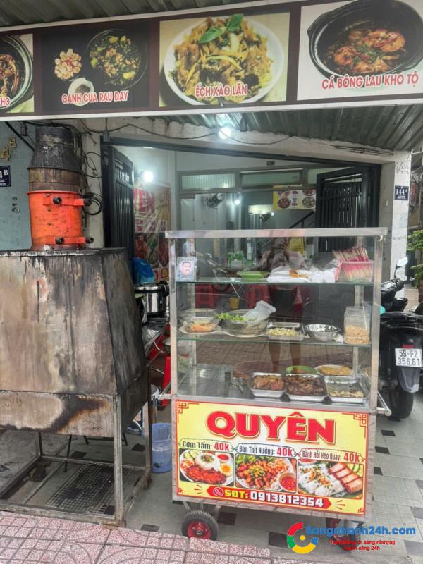 Sang quán cơm