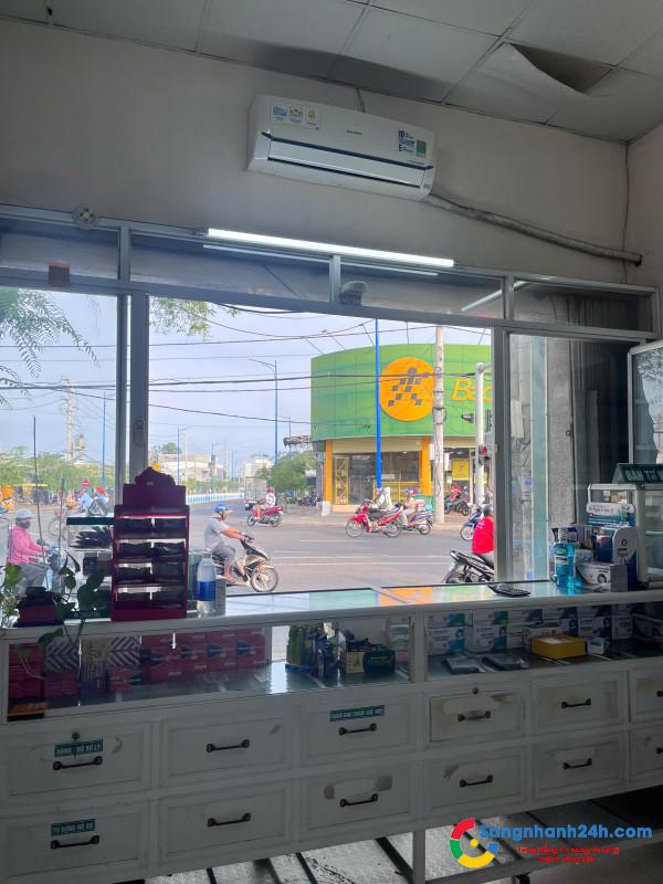 Sang nhà thuốc tây