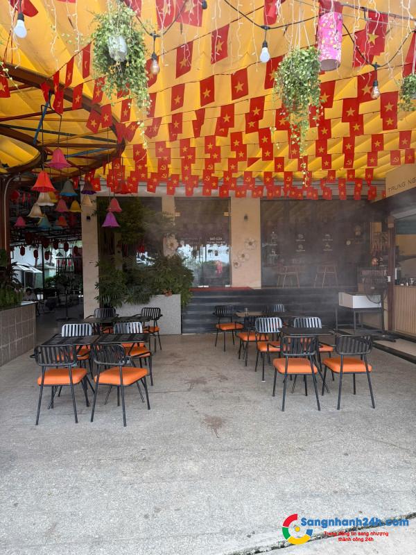 Sang quán cafe