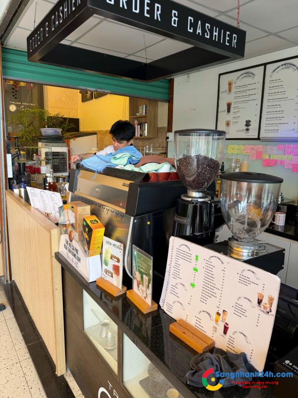 Sang quán cafe