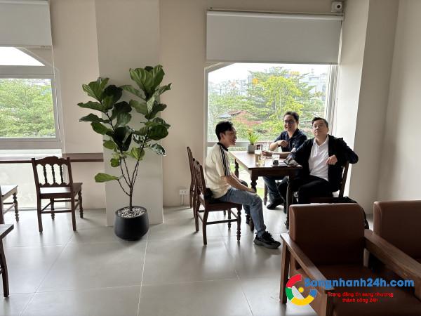 Sang quán cafe