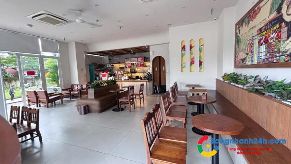 Sang quán cafe