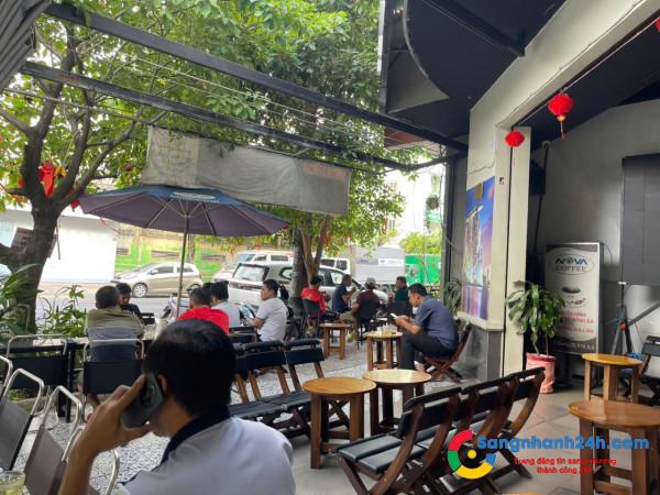 Sang quán cafe