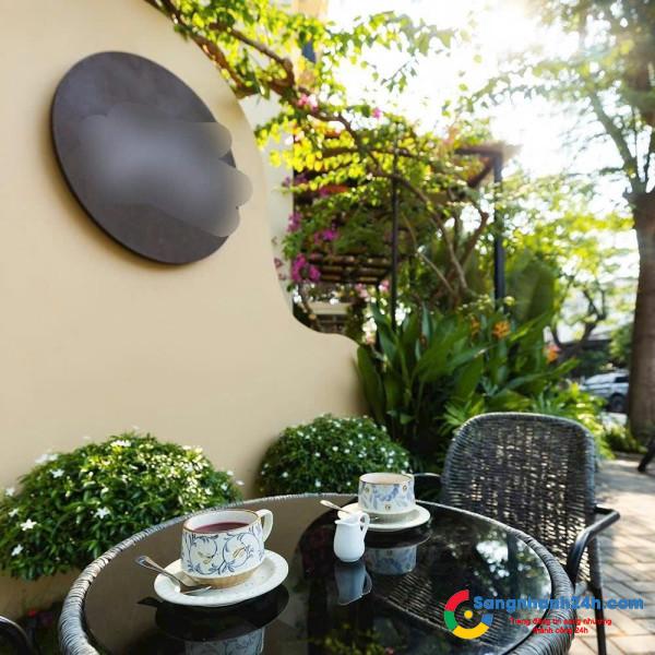 Sang quán cafe